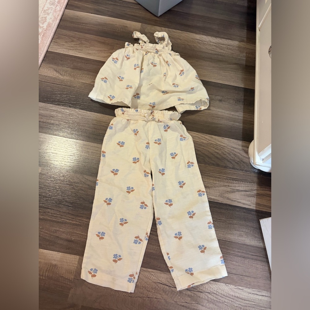 Carters floral linen set